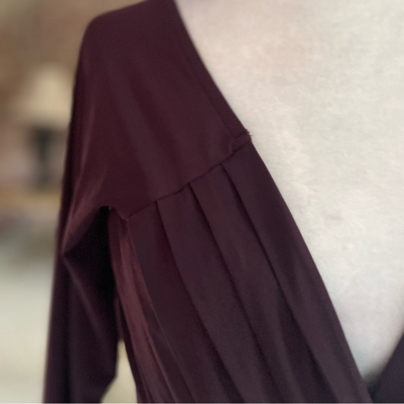 Express Body Contour Plum Crop Ruched Knit Top L - Picture 2 of 9